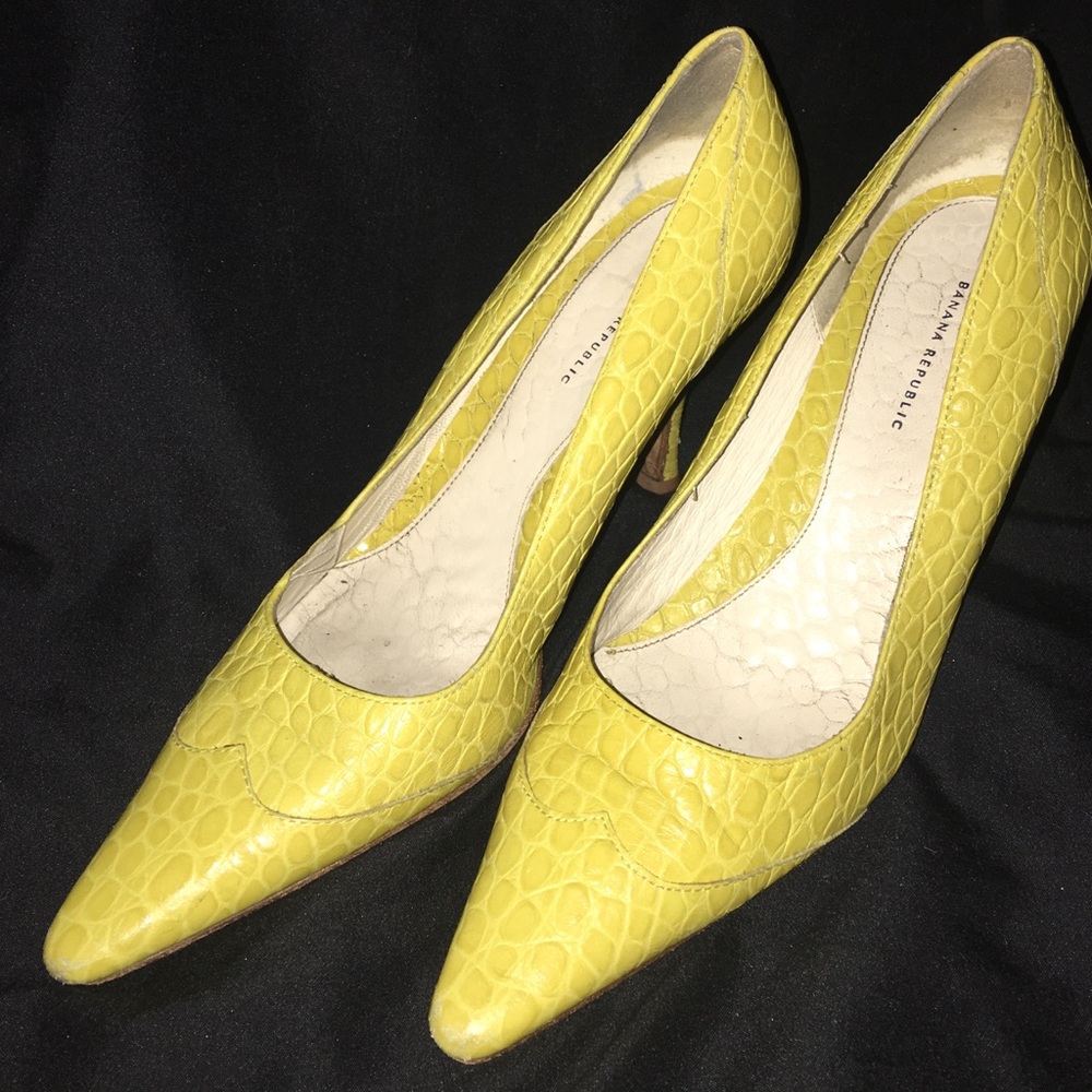 Banana Republic pumps